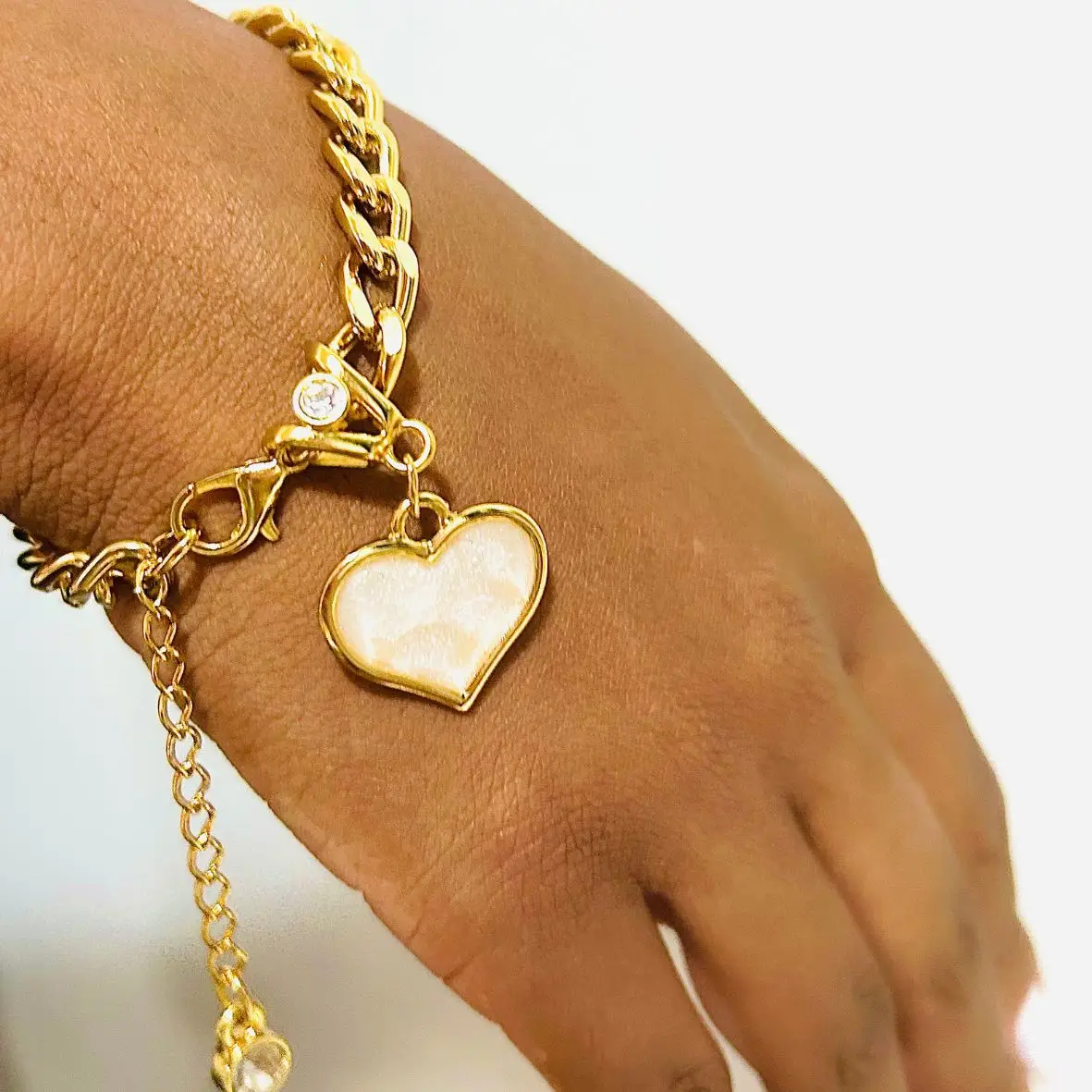 Designsemnome(89)_converted Pulseira Coração Madrepérola - Imagem 1